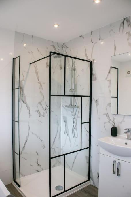 Stylish Retreat In Leigh-On-Sea Apartment Southend-on-Sea Luaran gambar