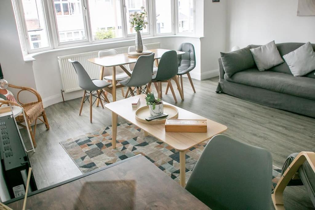 Stylish Retreat In Leigh-On-Sea Apartment Southend-on-Sea Luaran gambar