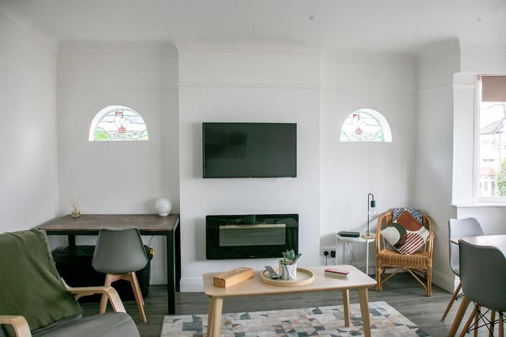 Stylish Retreat In Leigh-On-Sea Apartment Southend-on-Sea Luaran gambar